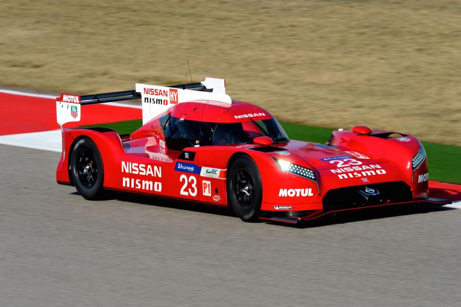  Nissan GT-R LM Nismo 2015 года  (фото 2 из 31)